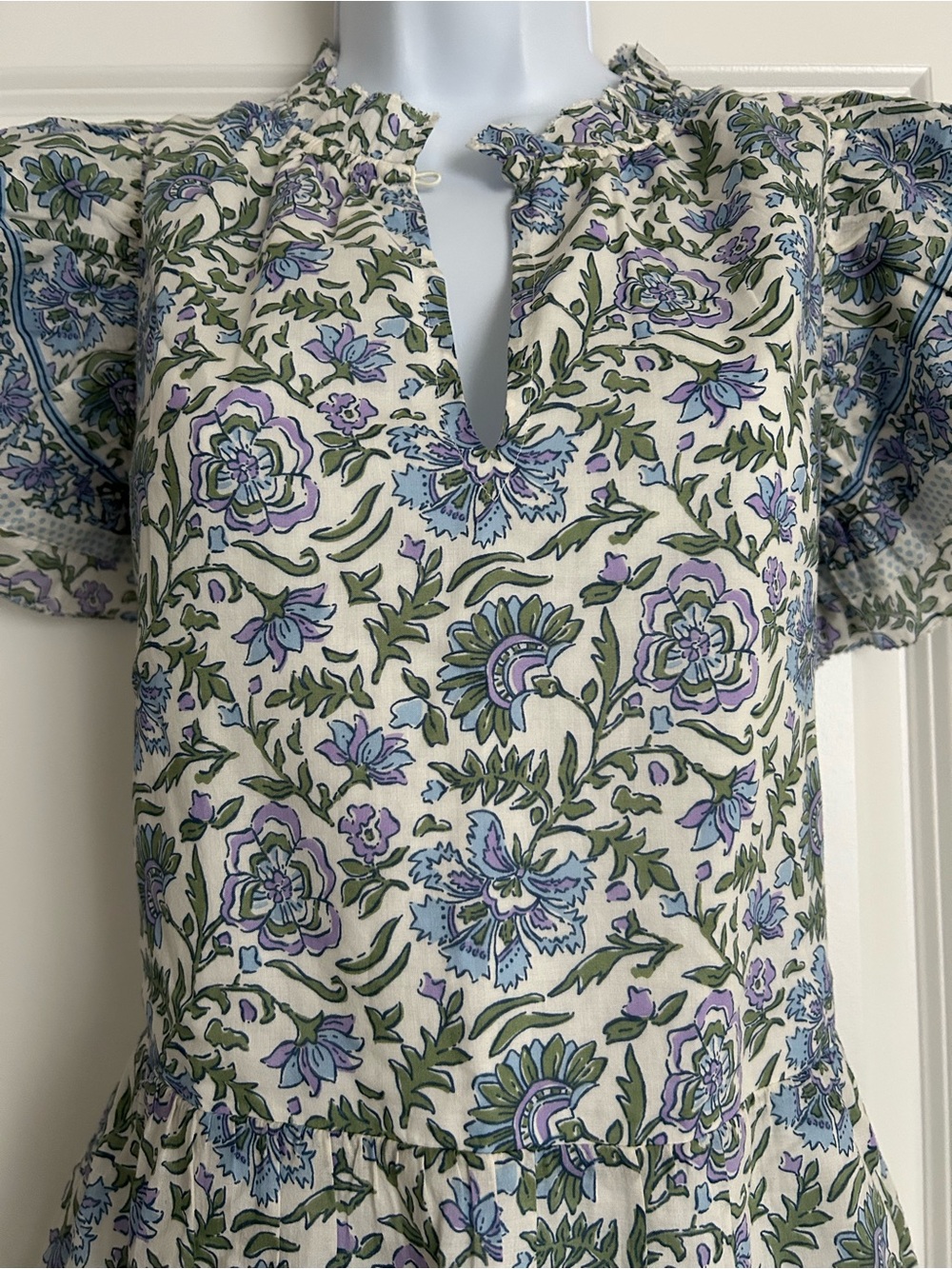 NWT Vineyard Vines  Women's Anegada Tiered Ruffle-Sleeve Marshmallow Dress Sz M - Picture 3 of 4